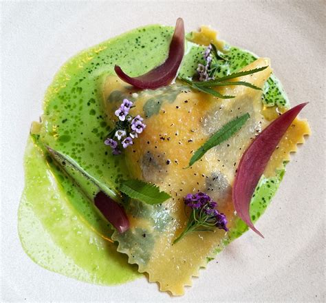 Eat at Michelin Restaurants in Barcelona - Barcelona Vibes