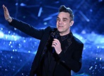 1974: Ve la primera luz Robbie Williams, famoso cantante británico, El ...