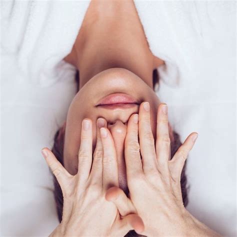Tout Savoir Sur Le Massage Du Visage Kobido Véritable Lifting Naturel Tout Pour Les Femmes