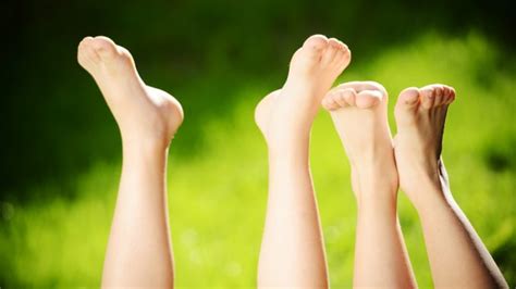 7 tips to keep your feet healthy daily waffle