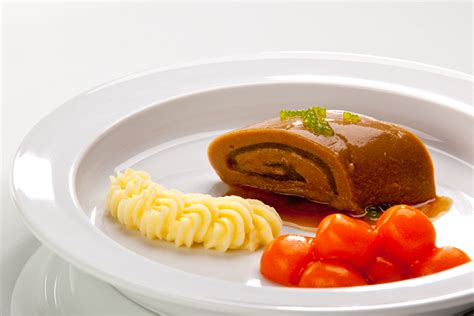 It will radically reshape food production practices, helping us reduce the waste. When Will We 3D Print Our Food? A Report from the World's ...