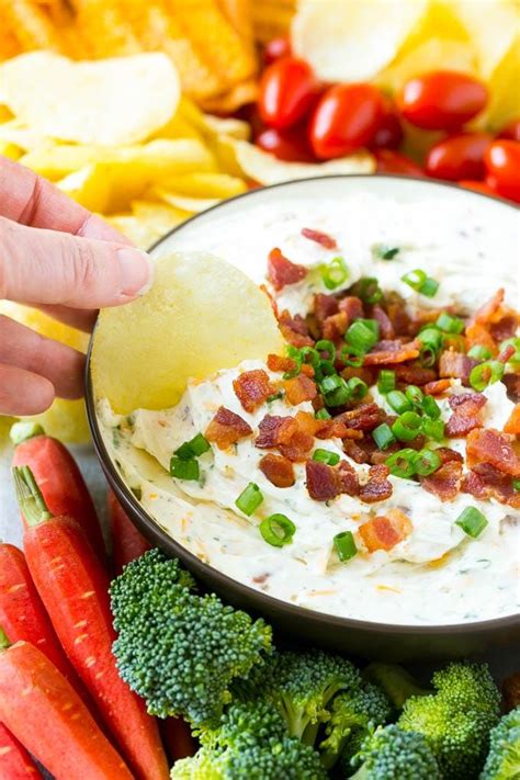 This Creamy Bacon Ranch Dip Takes Just 5 Minutes To Make And Is Loaded