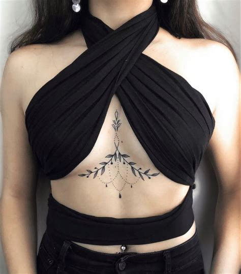 Pin By Ioanna Constantinidi On Tatuajes In 2020 Women Sternum Tattoo Hip Thigh Tattoos