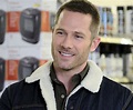 Luke Macfarlane Is One Of The Most Handsome Actors You'll Ever See - Taddlr