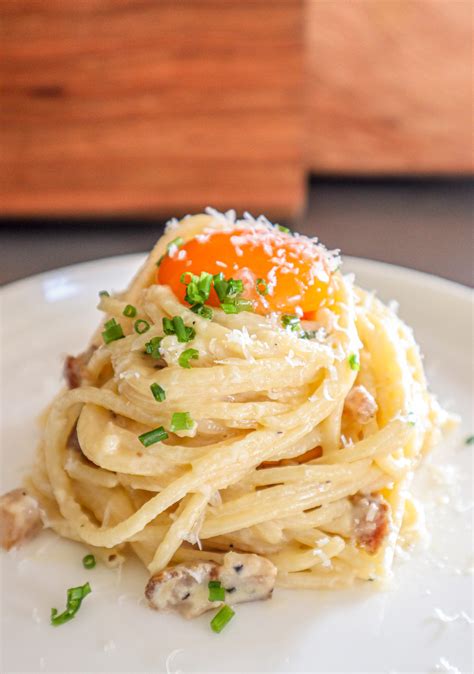 Spaghetti Carbonara With Egg