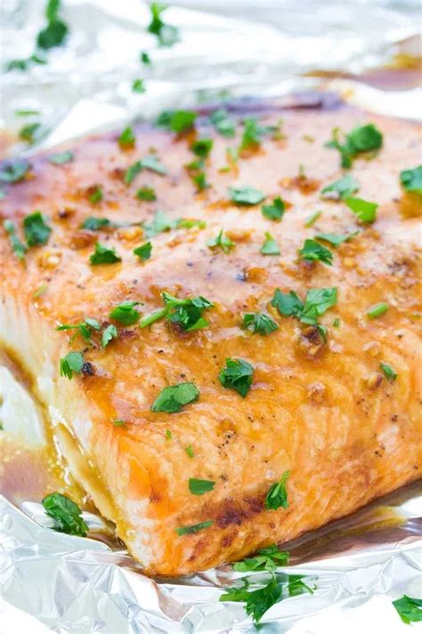 The Best Easy Oven Baked Salmon Recipe The Salmon Is Cooked In A Honey