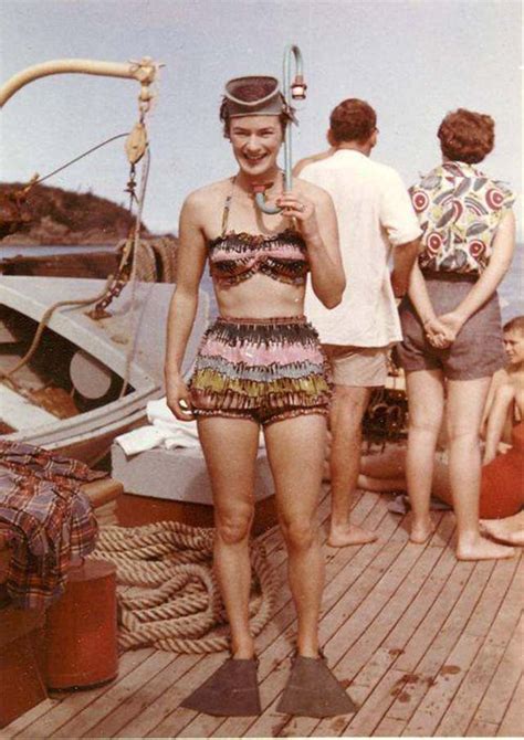 Found Photos Women Hanging Out In The 1960s Flashbak Vintage