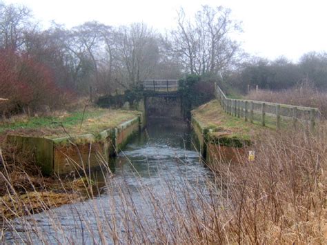 Pipps Ford Lock River Gipping © Andrew Hill Cc By Sa20 Geograph