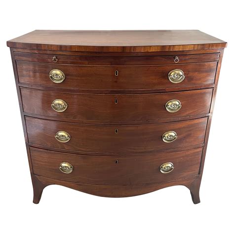 Antique George Iii Quality Figured Mahogany Bow Front Chest Of 5 Drawers For Sale At 1stdibs