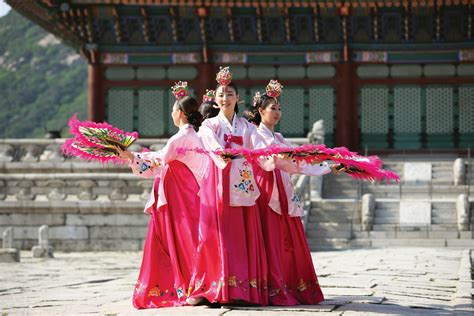 Korean People A Look Into The Culture And Traditions