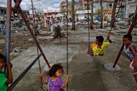 Typhoon Haiyan Philippines Death Toll Passes 6000