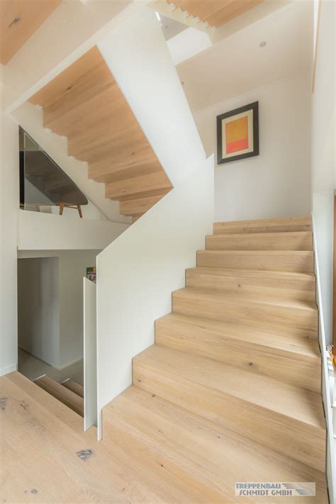 An einer treppe angebracht, kann es auch die geliebten vierbeiner vor einem gefährlichen sturz bewahren. HPL- und Stahltreppe « Treppenbau Schmidt GmbH (mit ...