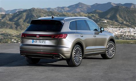 Fresh Faced Volkswagen Touareg Emerges With New Led Light Tech