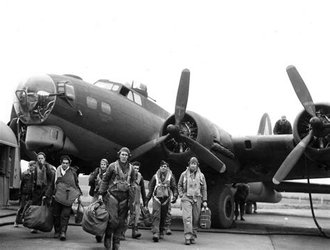 381st Bomb Group Boeing B 17g Flying Fortress Crew Returns From