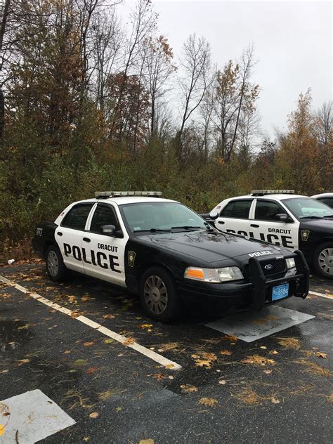 2011 Dracut Police Department Ford Crown Victoria P.I | Police cars