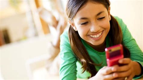 How To Stop Your Babysitter From Sexting Texting And Tweeting On The Job Common Sense Media