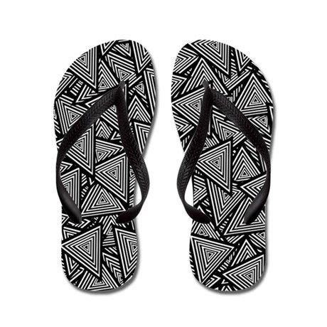 This can then show you the at first it looks completely random (and it is), but then you find the balls pile up in a nice pattern. Triangle Chip Pile Flip Flops by flimflamsam - CafePress | Flipping, Flop, Flip flops