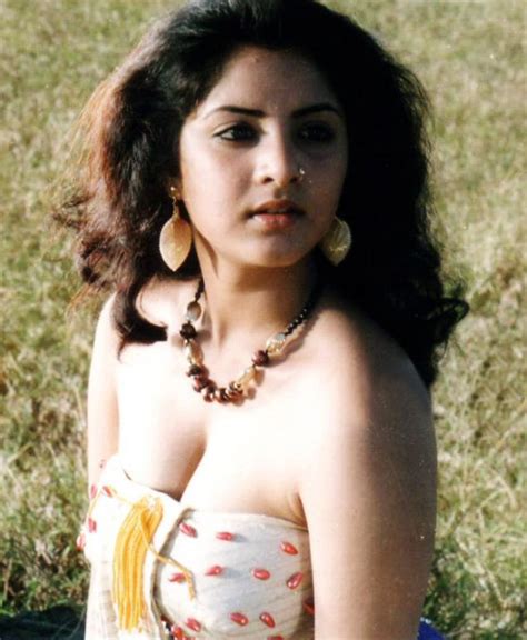 Image Of Starshot Indian Actress Divya Bharati Hot And Sizzlingdivya