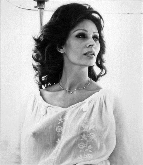 Sophia Loren In A Pleasingly Diaphanous Top Ca 1975 Flickr