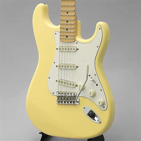 Fender St Yjm Yngwie Malmsteen Strat Yellow White Made In Reverb