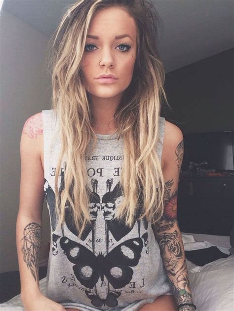 Beautiful Tattooed Girls And Women Daily Pictures For Your Inspiration Girl Tattoos Ink