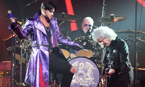 Queen are a british rock band that formed in london in 1970. Watch Queen + Adam Lambert Perfect Their Harmonies | uDiscover