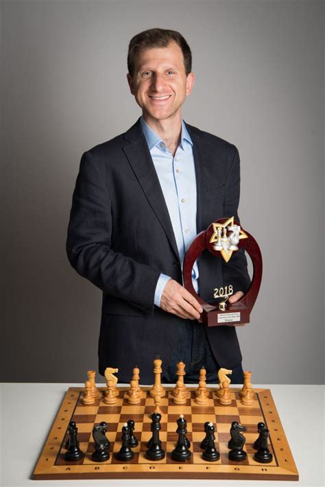 Le champion de France d échecs Tigran Gharamian répond à toutes vos