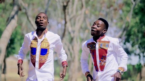 Kitimtim Choir Feat Rose Muhando Yesu Ni Mwamba Getmziki
