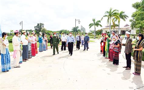 Leaders Of Ethnic Armed Organizations Arrive In Nay Pyi Taw To