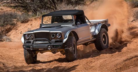 These Classic Trucks Are Unstoppable Off-Road | HotCars