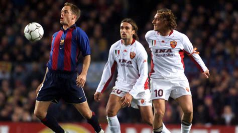De boer kariyerine ajax'ta sol bek olarak başladı ve daha sonra milli takımda yıllarca kendine ait bir pozisyona dönüştü. A look back at some of the FC Barcelona's most recent left ...