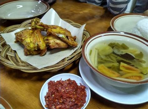 Wisata kuliner seafood di tpi teluk caringin,labuan pandeglang banten. My Family Trip: Kuliner Seafood Batang : Old Bibik S ...