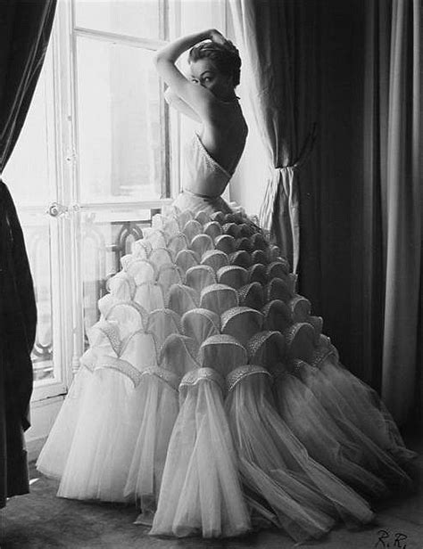 1948 wedding dress by christian dior. mermaid dress #fashionfriday #couture #vintage | Dior ...