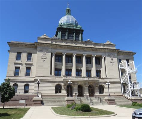 Manitowoc County Courthouse Manitowoc Wisconsin Flickr