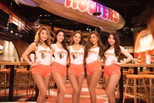 Hooters カップ 採用