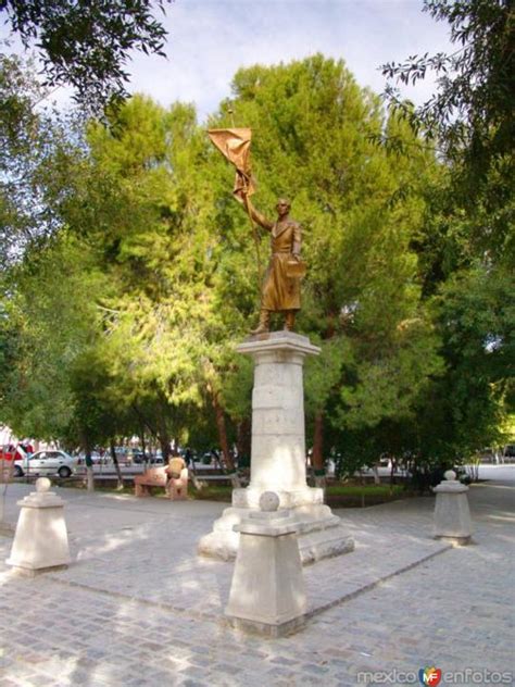 Monumento A Miguel Hidalgo San Buenaventura Coahuila Mx12182377142660