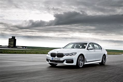 Hier findest du infos, tests, technische daten, preise und kosten auf einen blick. BMW 7 Series (G11/G12) specs & photos - 2016, 2017, 2018 ...