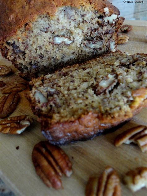 This is an easy banana bread recipe that gives perfect results every time. Recipe: Best Ever Banana Bread - The Whimsical Whims of Ikhlas Hussain