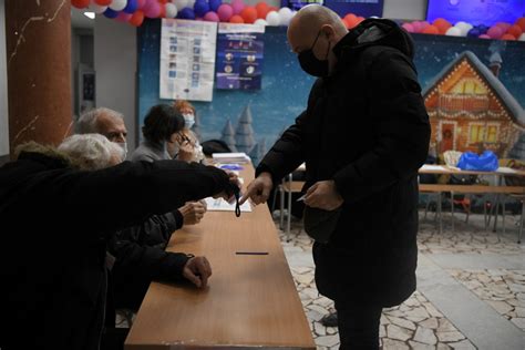 U Gornjem Milanovcu odsto građana glasalo za promene Ustava