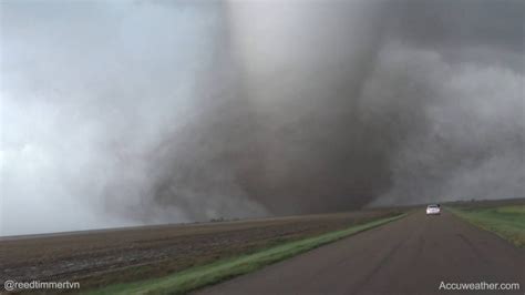 Video Extreme Close Range Footage Of Tornado In Kansas Breaking911