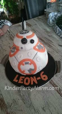 Maybe you would like to learn more about one of these? BB-8 Star Wars Torte