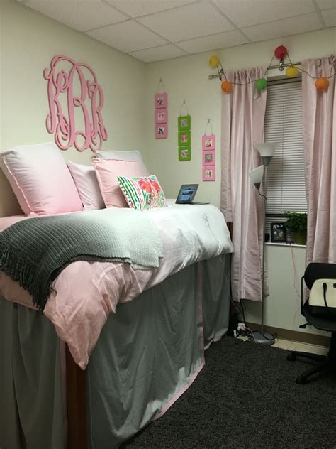 Fgcu Dorm Room Pink And Gray Dorm Room Designs Dorm Room Inspiration