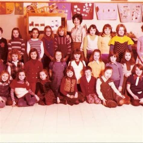 Photo De Classe Madame Klein De Ecole Communale Mixte Copains D