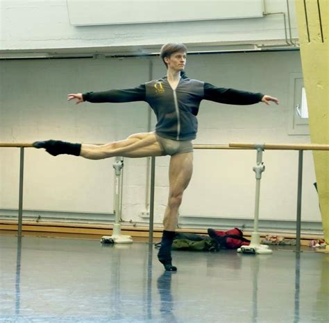 Meine kurse sind für jede frau bestimmt, ob fortgeschritten oder ohne vorkenntnisse du kannst bei mir jederzeit teilnehmen. Can you say definition of muscles...amazing!! | Ballet ...