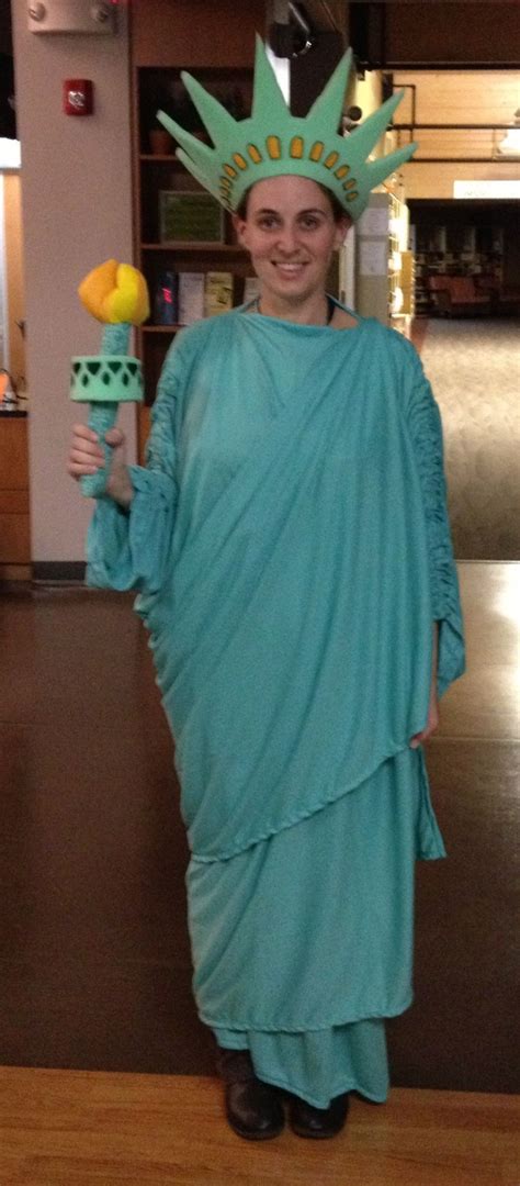 I Finally Finished My Costume For Statue Of Liberty Diy Costumes Crafts Costume Costumes