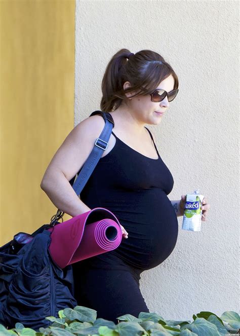 Pregnant Alyssa Milano Rpregcelebs