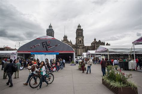 Todo Sobre La Feria Internacional Del Libro En El Z Calo