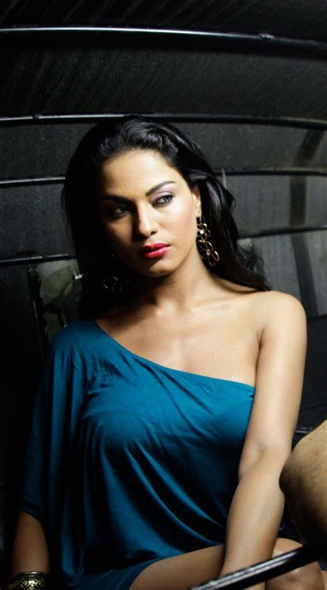 Veena Malik Nuda ~30 Anni In Zindagi 50 50