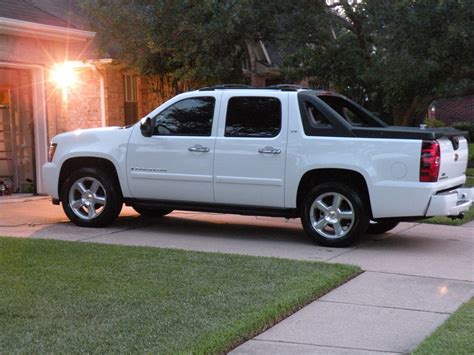 Learn how it scored for performance, safety, & reliability ratings, and find listings for sale near you! 2008 Chevrolet Avalanche LTZ - 2008 Chevrolet Avalanche LTZ p