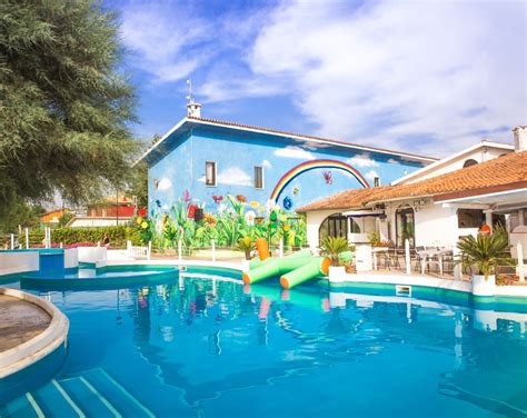 Marotta designs, develops, qualifies and manufactures pressure, power, motion, fluid. Fabilia Family Resort Marotta - Familienhotels in Italien